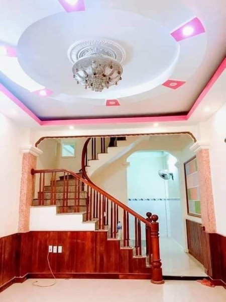 Bán nhà Kim giang Quận Hoàng Mai, Hà Nội phân lô, ô tô nhỏ đổ cửa, đủ nội thất