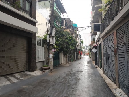 Nhà Mạc Thái Tổ, Cầu Giấy- Ô tô đỗ cửa. 7T, Thang máy, Ngõ thông 2 phố