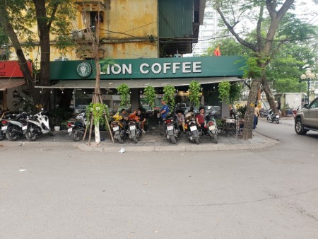 Chính chủ chuyển nhượng quán Cafe, dt 78m2, vỉa hè full trang thiết bị máy móc, tặng bản quyền thương hiệu