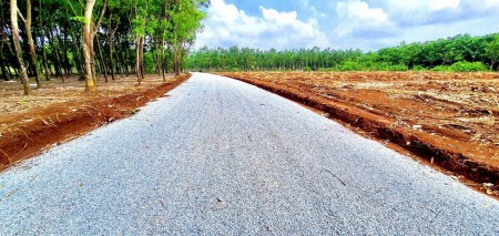 Cần bán công đất vườn 1000m2, mt đường lớn 24m, đối diện kcn Becamex, giá 390 triệu, shr