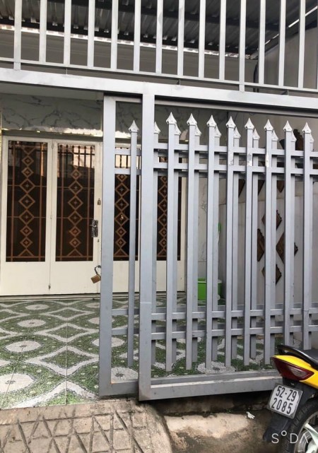 Nhà Hẻm 2129 Huỳnh Tấn phát, thị trấn Nhà Bè, còn mới, có sẵn sổ