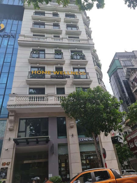 Bán nhà lô góc mặt phố Kim Ngưu, vỉa hè, nhà có thang mát, 6 tầng