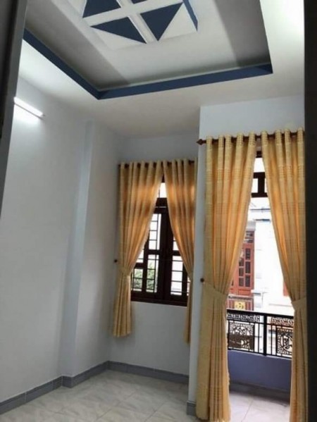Nhà 1 trệt 1 lầu 2pn, 2wc, 1pk, 1 bếp, cuối đường Lê Văn Khương Quận 12