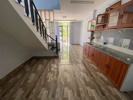 Chỉ 1.x tỷ sở hữu ngay nhà 2 tầng kiệt Trần Phú, phường Phước Vĩnh, Tp Huế để lại nội thất