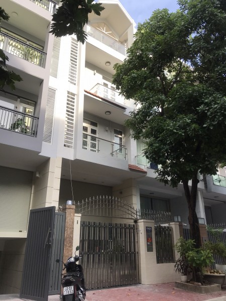 Bán nhà MT đường số 7 khu dân cư Him Lam Kênh Tẻ Quận 7