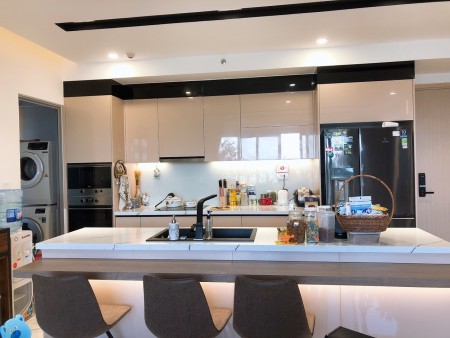 Cho thuê căn hộ chung cư cao cấp Palm Heights, trợ giá mùa dịch