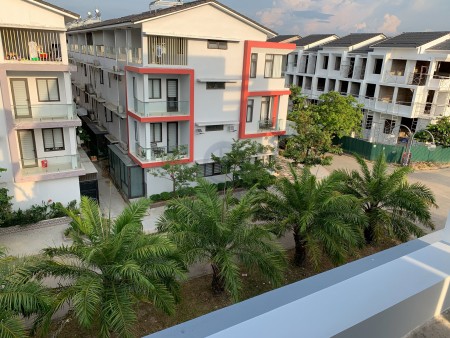 Đi đến slide 8