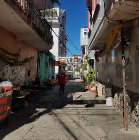 Cần bán gần chung cư Vàng Khe Sanh, giá bán 2.2 tỷ, liên hệ 0968257099