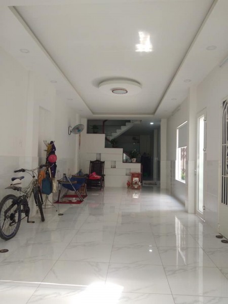 Bán gấp nhà HXH mùa dịch đường Cách Mạng Tháng Tám, lô góc đang cho thuê 16tr, 68m2 7,9ty