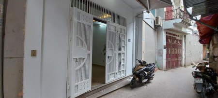 Bán nhà mặt ngõ Tân Mai, mặt tiền đỉnh, 4m, dt lớn, 55m2, giá 3 tỷ, lhcc