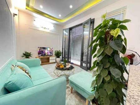 Cần bán nhà Siêu Hiếm, Hot, DT 32m, 5T, Mt 6m, giá chỉ 2.85 tỷ, Xuân Đỉnh, Từ Liêm.