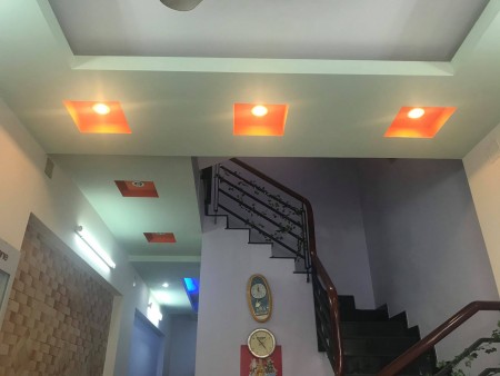 Chủ bán mới đẹp hẻm xe hơi 2 tầng bê tông cốt thép 45m, giá 4.5 tỷ, Quang Trung, Gò Vấp