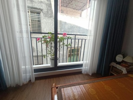 Bán nhà Nhân Mỹ, khu dân trí cao, tiện ích đủ đầy, diện tích 39 m2, giá 4.9 tỷ