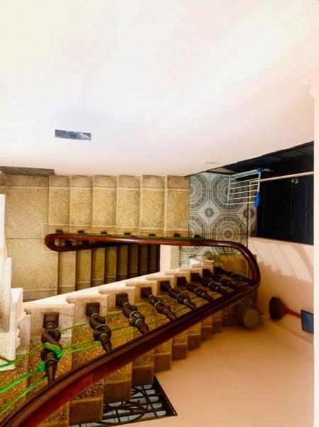 Bán nhà Trần Bình 52m2, 4 tầng, MT 6.4m, oto tránh, kinh doanh, chỉ 10.7 tỷ