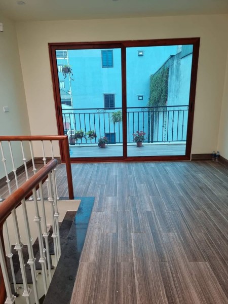Nhà mới đẹp Đinh Công Thượng ngõ 3 gác an sinh đỉnh dt 33m2, giá 3.82 tỷ