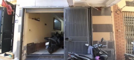 Nhà bán gấp Thịnh Quang, diện tích 40m2, giá 3.5 tỷ, có thương lượng, sỏ đỏ