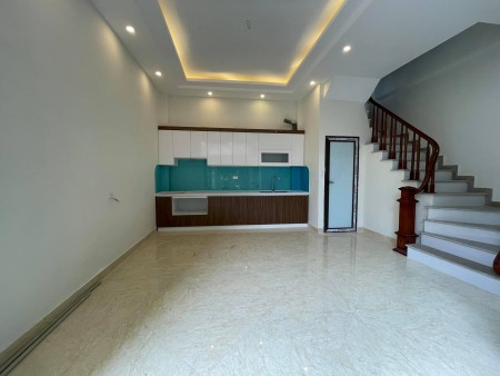 Nhà Nhân Hòa DT 34 m, xây 5 tầng, MT 6m, tiện ích vô cùng, giá chỉ 4.2 tỷ