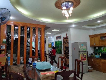 Bán nhà mặt tiền sát Hậu Giang, diện tích 5.45m x 22m, giá 18.5 tỷ, lhcc
