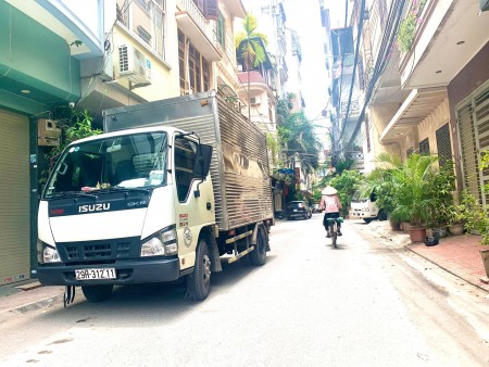 Bán nhà Trần Quang Diệu, ngõ ô tô tải tránh nhau, dt 42m2, 3.5 tầng, giá 11.5 tỷ