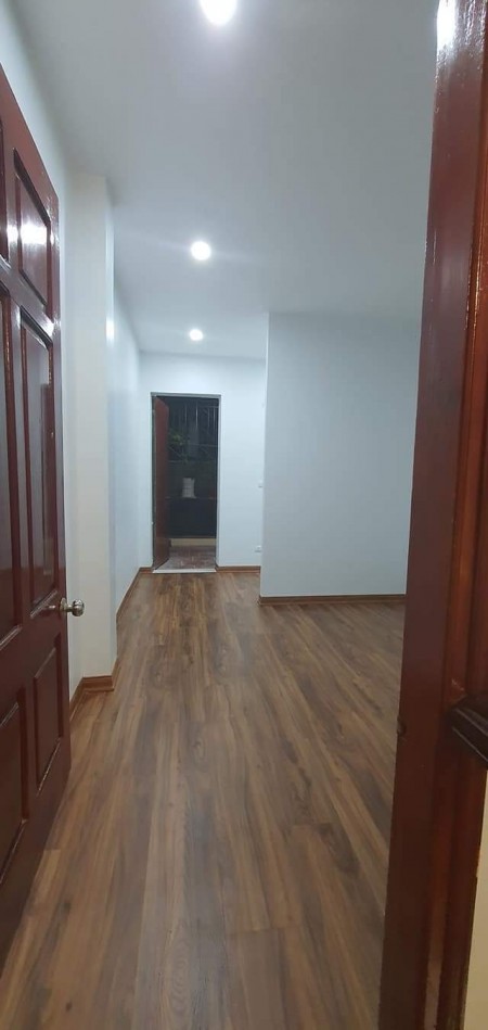 Bán nhà Khương Trung, Thanh Xuân, 30m2 x5T, giá 3.35 tỷ.