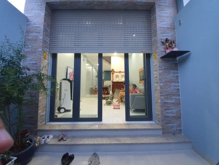 Bán nhà Đường Bình Trị Đông Quận Bình Tân dt 86m2, hẻm xe tải, giá 5.3 tỷ