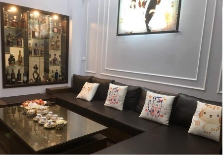 Bán Nhà Phố 8/3, ngõ ô tô đỗ cửa, phân lô, 52m5Tầng nhỉnh 4,0 tỷ.