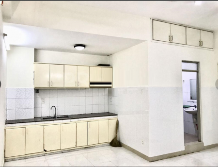 Bán Cao Ốc B Ngô Gia Tự Quận 10, dt 53m2 đã có sổ thang máy
