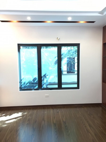 Bán nhà mặt phố Nguyễn Khánh Toàn, gara ô tô kinh doanh đỉnh, lh 0364101060