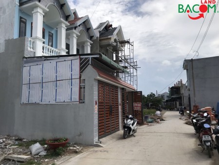 Nhà 1 trệt, 1 lầu, phường Tân Hạnh diện tích 85m2, SHR đường ô tô 2 ty8