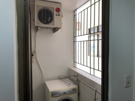 Cần cho thuê gấp căn hộ 155 Nguyễn Chí Thanh Quận 5, diện tích 70m2, 2PN