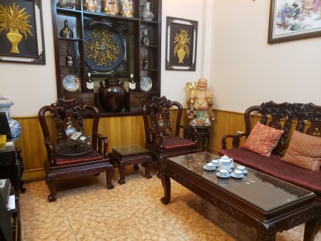 Bán nhà khu đô thị Đầm Trấu, dt 48m2, 5 tầng, phân lô, gara kinh doanh, nhỉnh 9 tỷ
