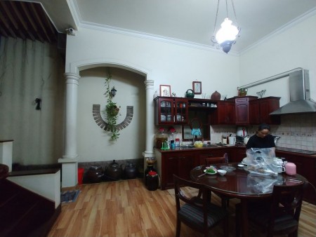 Giá cực sốc nhà phố, giá tốt khu vực Quận 7, P. Bình Thuận, sổ hồng trao tay, lh 0989149953