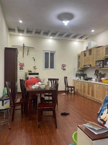 4.1 tỷ, Quan Hoa, 5T x 39m2, Nhà mới thiết kế đẹp, gần nhiều tuyến phố