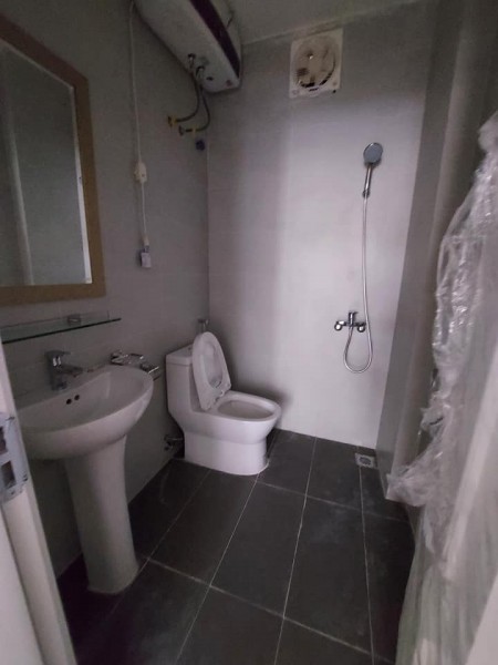 Bán nhà Tây Hồ gần phố đi bộ, kinh doanh cho thuê dt 30mx6m, giá 4.8 tỷ, lhcc