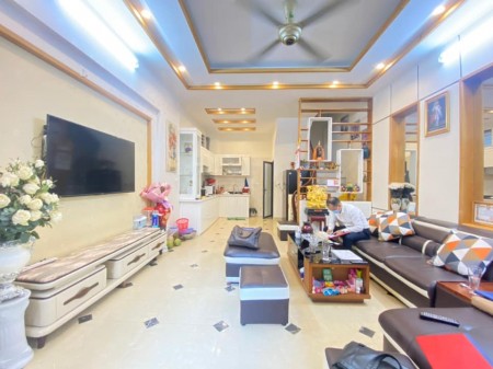 Bán gấp nhà phố Trương Định Hoàng Mai mới đẹp 50m 5 tầng mặt tiền 5,5m, giá 4,55 tỷ