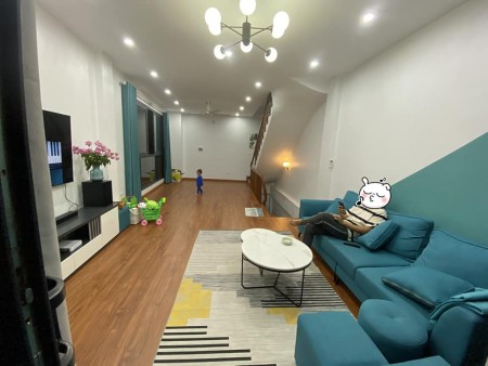 Cực phẩm Đình Thôn ô tô vào nhà 5 tầng, mt 4.7m, giá chỉ 7.95 tỷ