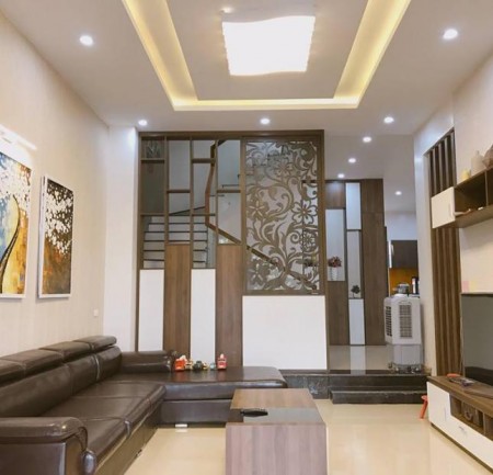 Bán nhà Tạ Quan Bửu, ngay cạnh Đại học Bách Khoa, 35 m2, 3,65 tỷ