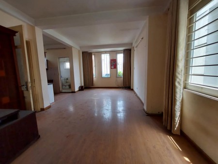 Bán gấp nhà phố Định Công, kinh doanh, ô tô đổ cửa, 5 tầng, giá chỉ 4.2 tỷ