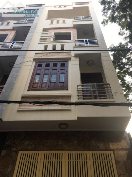 Bán gấp nhà 105m2, 5t, mt 6m. mặt phố Trần Phú, Hà Đông cạnh chợ Phùng Khoang