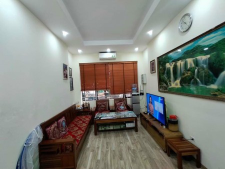 Bán nhà Bùi Xương Trạch 35M- 3 T, mt 3.5m, giá bán 1.8 tỷ