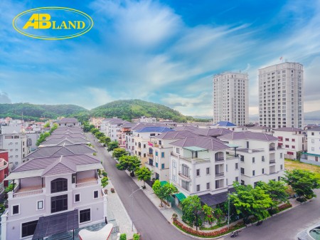 Cần bán căn biệt thự view Vịnh Cửa Lục còn sót lại - giá ngoại giao pháp lý chính chủ