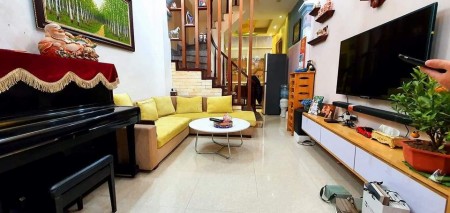 Giải Phóng Thanh Xuân giá 5,85 tỉ mặt phố dt 40,7m2 nhà 4T kinh doanh