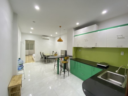 Cho thuê Căn hộ dịch vụ - 1 phòng ngủ + phòng khách riêng gần sân bay