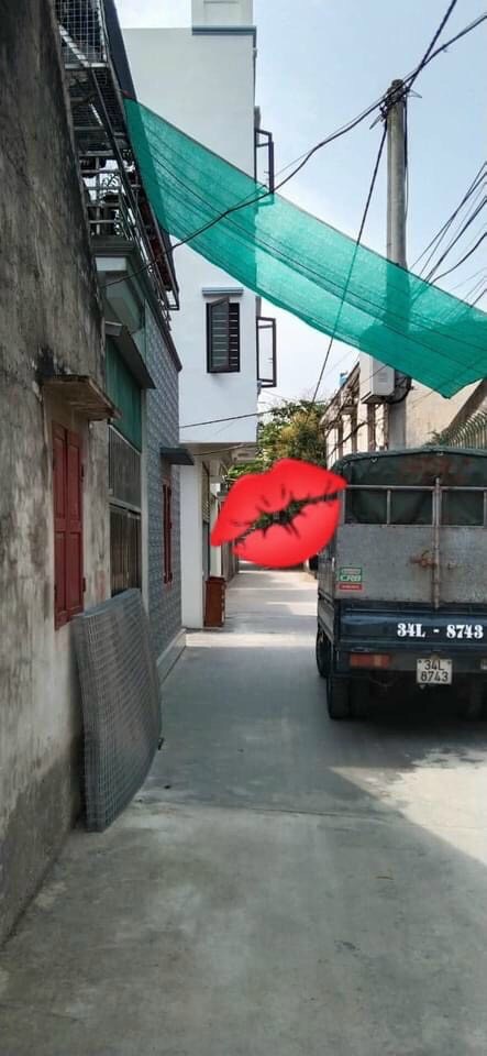 Chính chủ bán nhà 3 tầng lô góc Tam Trinh Hoàng Mai HN ngõ thông oto DT: 120 m2 giá 75tr/m
