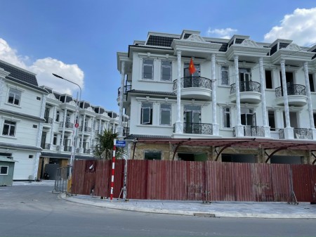 Nhà phố thương mại hiện hữu ngay vị trí vàng tại Dĩ An, cho thuê hoặc kinh doanh ngay