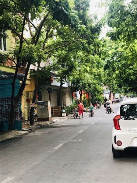 Trung tâm Hà Đông nhà mặt Phố phân lô 4 tầng ô tô đỗ cửa, vỉa hè rộng kinh doanh đỉnh, nhỉnh 5 tỷ