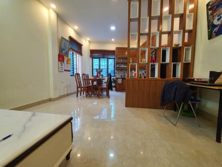 Nói không với tin ảo. Nhà đẹp, gia chủ xây tâm huyết ngõ xe tải chánh. Lê Trọng Tấn 44m2. 4.6 tỷ