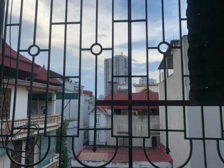Bán nhà Yên Hòa, 40m2, 4 tầng, ở luôn, giá rẻ nhất Quận, giá 3xx tỷ