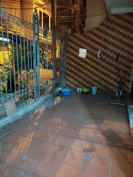 Bán nhà phố Yên Lạc 85Mx5Tầng, giá chưa đến 12 tỷ,phân lô,ô tô