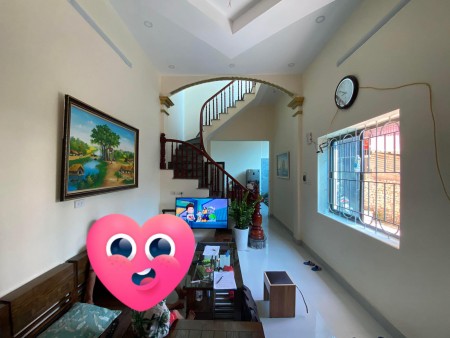 Bán nhà nguyên căn rộng 50m2, ô tô vào ở ngay, Quận Hà Đông, tặng nội thất